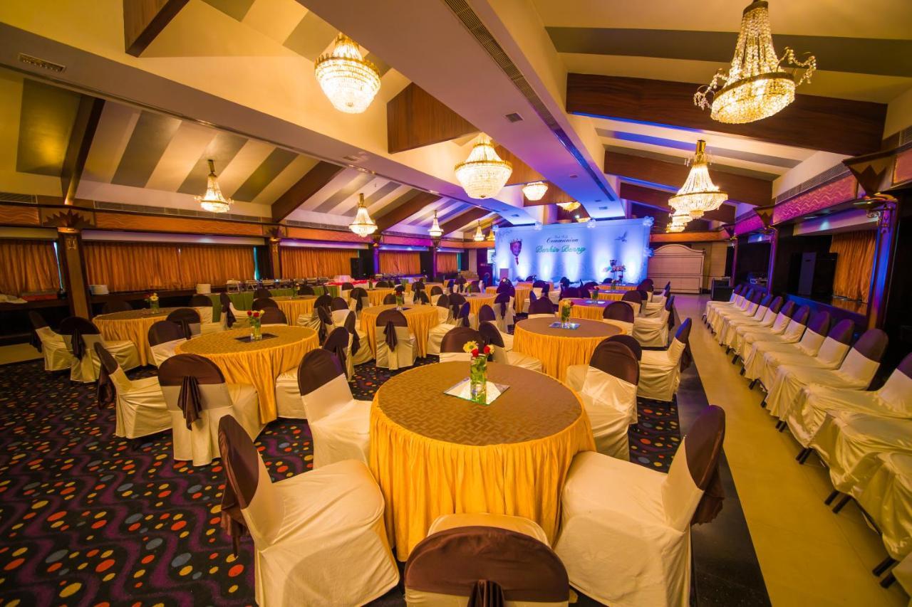 The Renai Cochin Kochi Exterior foto
