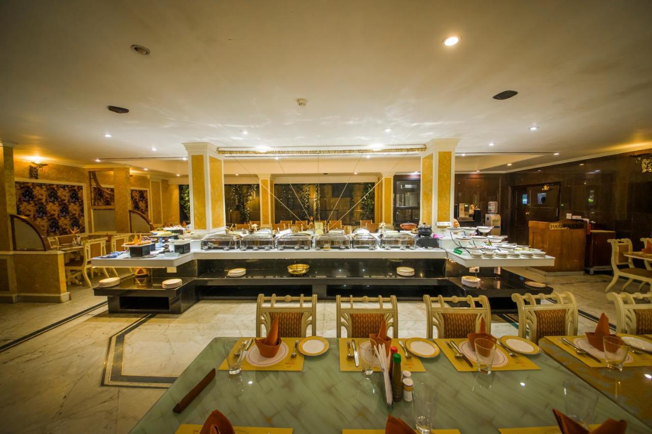 The Renai Cochin Kochi Exterior foto